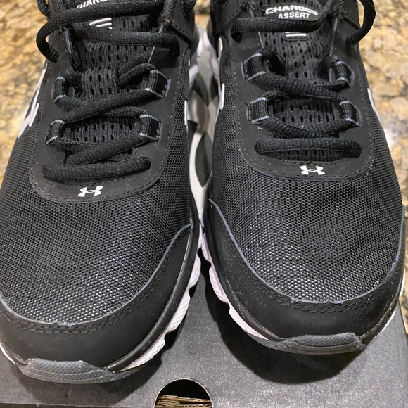 Women’s Under Armor Charged Assert Black and White Sneakers - Picture 7 of 8